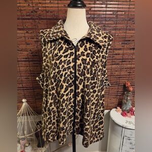 Leopard Print Sleeveless Women's Top